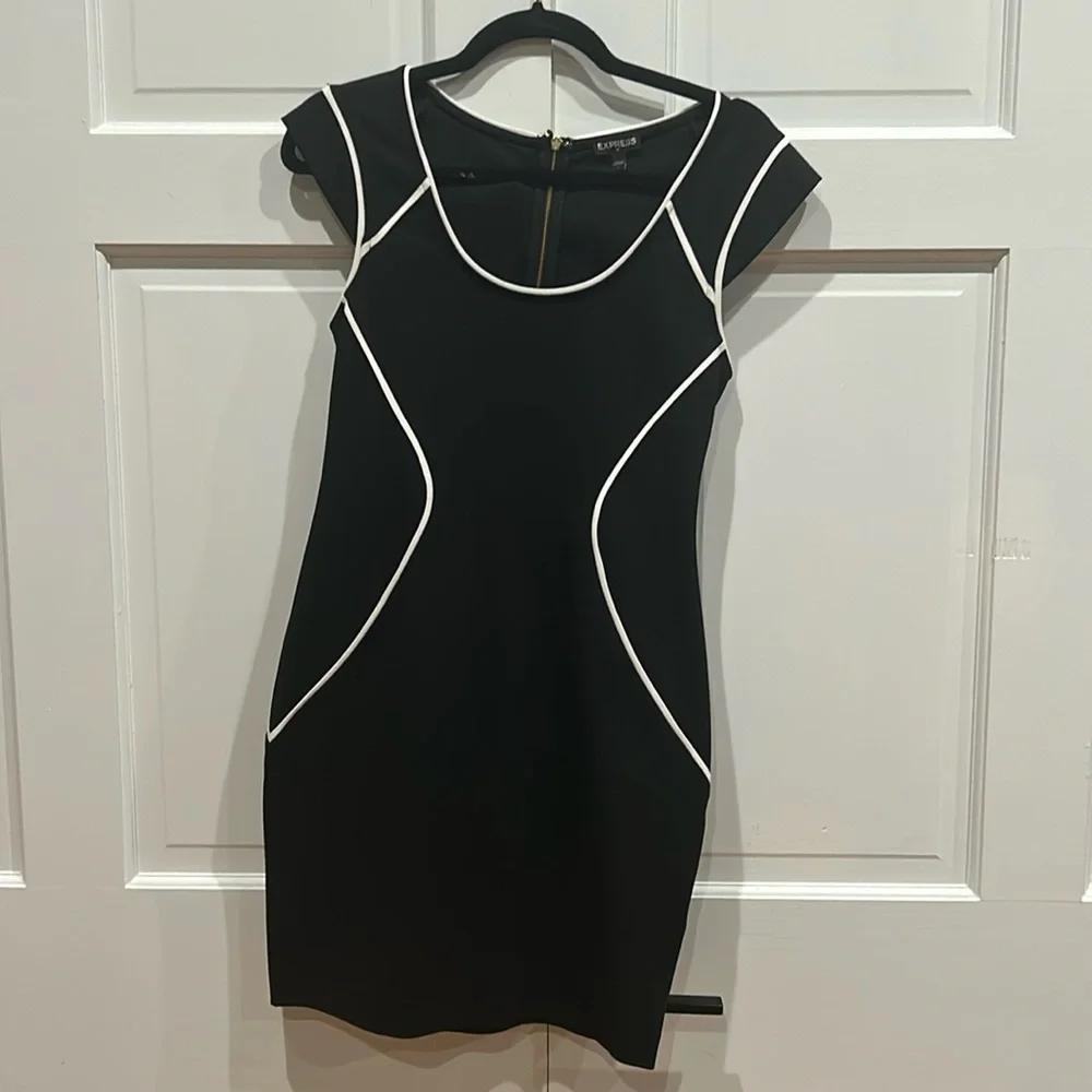 Express Black and white mini dress - Picture 2 of 3